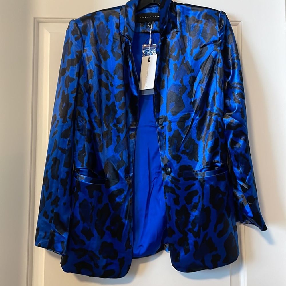 $ firm Endless Rose Blue Leopard Velvet Blazer
